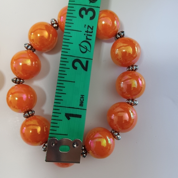 CLEARANCE SALE!! Vintage Yellow and Orange Beaded Stretch Bracelet Set. - Picture 5 of 5